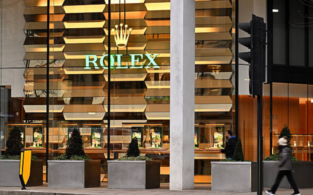 What Are the Top 8 Luxury Watches for Billionaires in 2026? (With 2024–2025 Data)